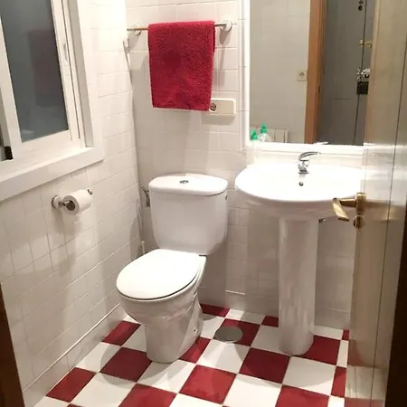 Spacious In 80 M² With Parking * A Coruna