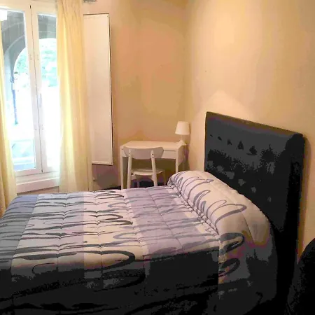 Spacious In 80 M² With Parking شقة *